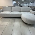 Canapé "Carlton" d'angle droit chenille beige 299x160cm